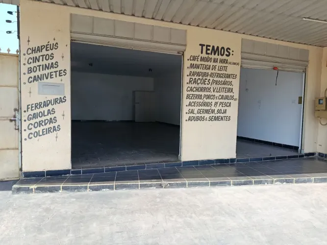 Aluga-se ponto comercial