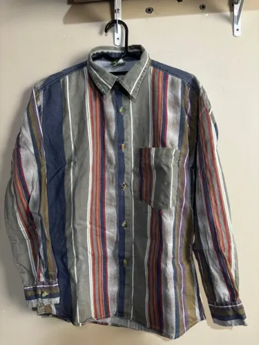 Camisa Listrada anos 90