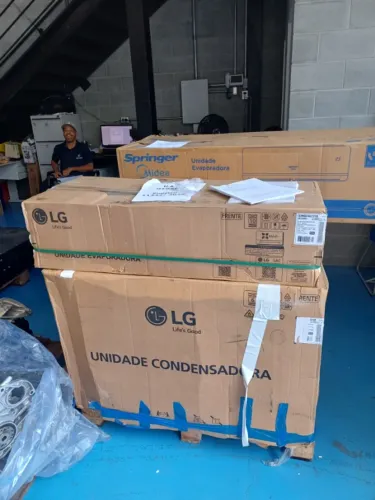 AR CONDICIONADO SPLIT LG 24000 BTUS QUENTE E FRIO 220V-INVERTER