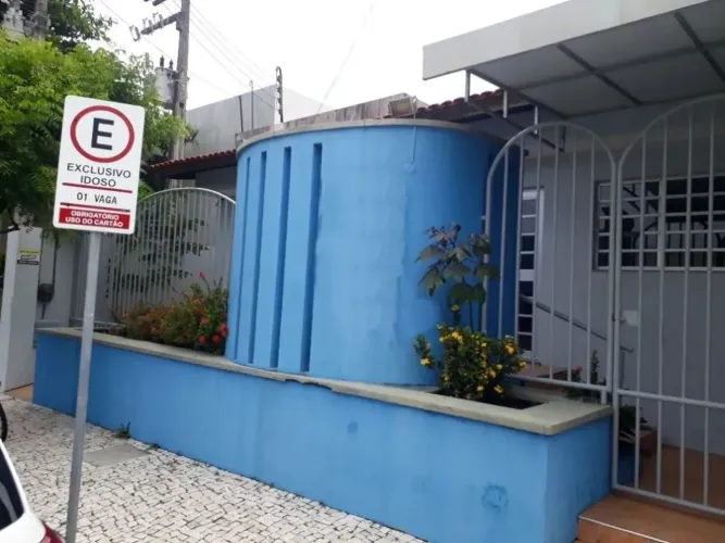 Clinica à venda, 325 m², 9 salas por R$ 900.000 - Dionísio Torres - Fortaleza/CE