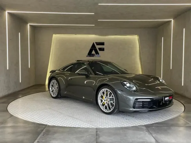 Porsche 911 Carrera 3.0 24V H6 PDK 2021