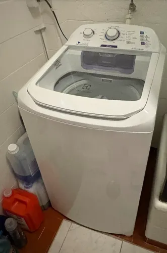 Máquina de Lavar Electrolux 8,5kg Branca Turbo Economia com Jet&Clean e Filtro Fiapos