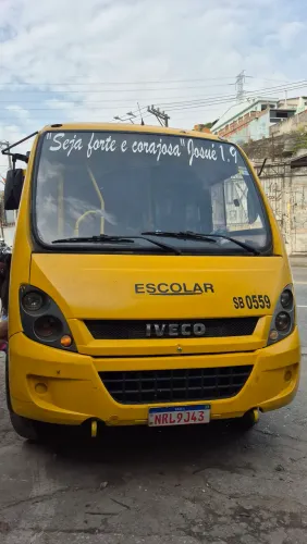 Micro ônibus iveco 2015 escolar 30 lugares