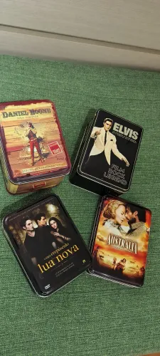 Vendo Box's de filmes e séries em DVD's novos, títulos variados.