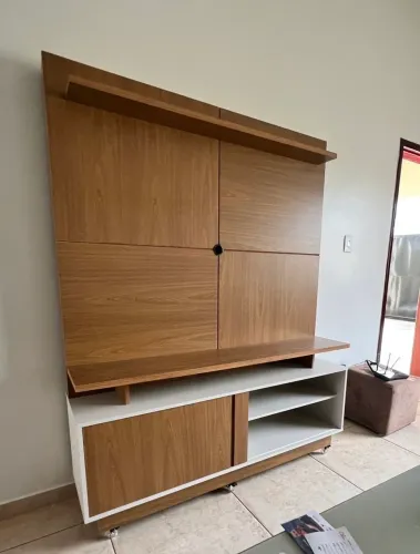 Prateleira Rack de TV em ótimo estado