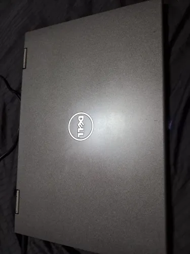 Notebook Dell funciona tudo 700,00