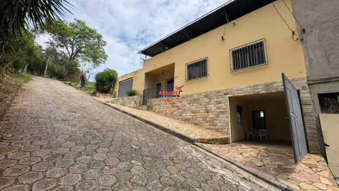Casa residencial à venda no Alto da Boa Vista, em Ponte Nova/MG