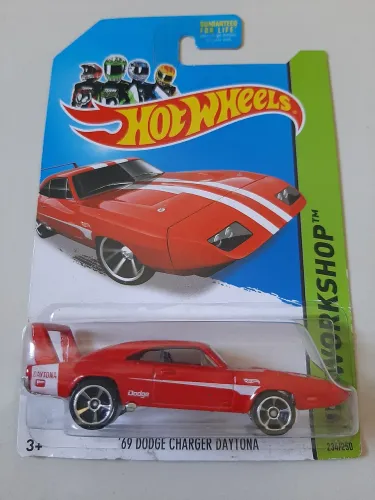 Hot Wheels Dodge Charger Daytona Vermelho