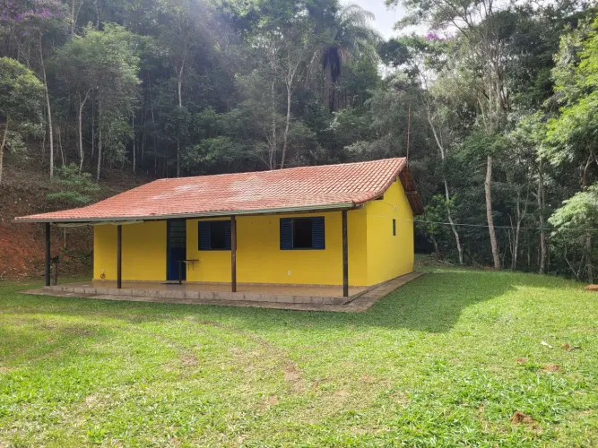 Sítio em Caeté, vista para a serra da Piedade.