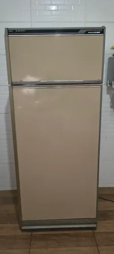 Geladeira Brastemp bege