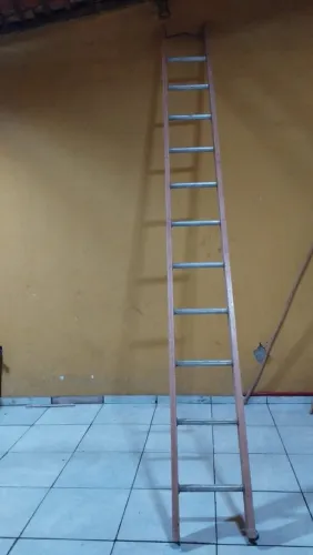 Vendo Escada de fibra