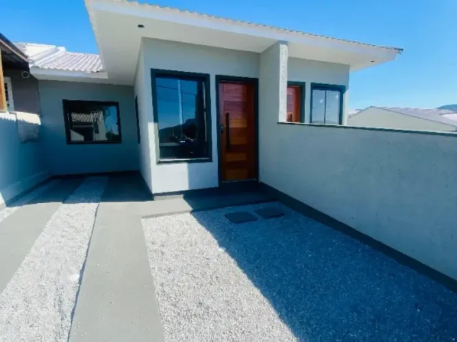 Casa Geminada 2 Quartos 50m² - Bela vista