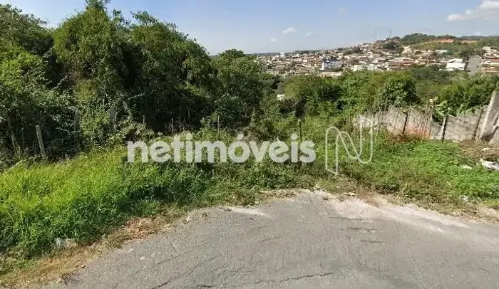 Lote á venda no bairro São Geraldo, Florestal/MG
