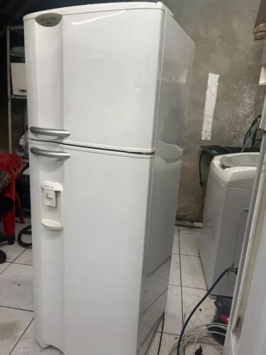 Geladeira Eletrolux fros free