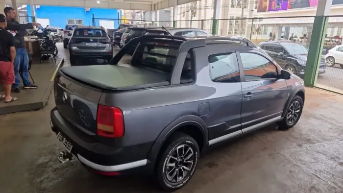 Volkswagen Saveiro Cross 1.6 T.flex 16V CD 2017