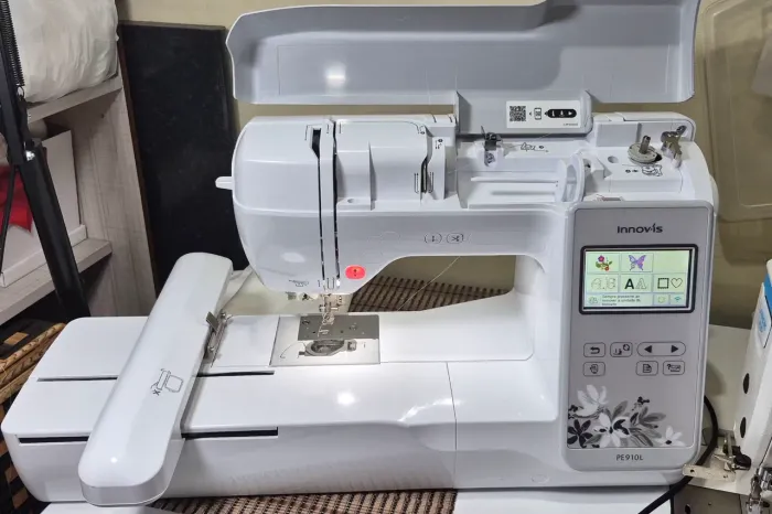 Maquina bordadeira brother 910L