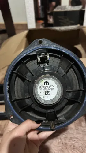 Som automotivo H-Tech Ht-1130 + Alto-falante mopar