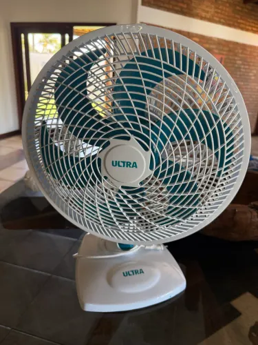 Ventilador pouco uso