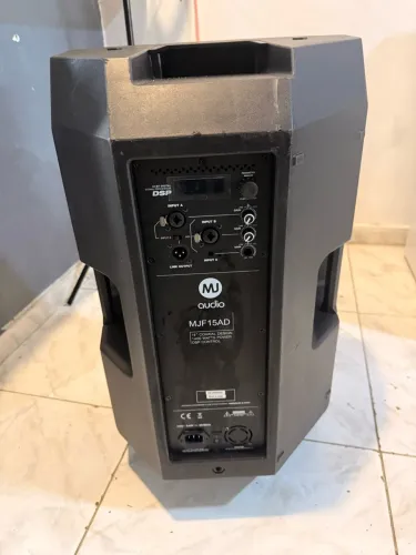 Vendo caixas de som MJ 15