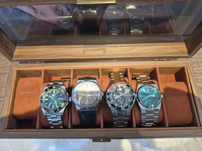 Combo de 4 relógios no precinho!