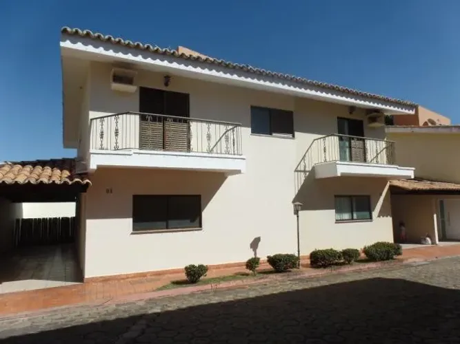 Sobrado 3 quartos 01 Suíte, 141,00m² em Condomínio Fechado, Jardim América, Goiânia- GO
