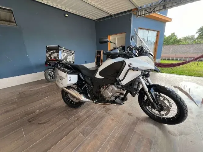 Honda VFR 1200x crosser