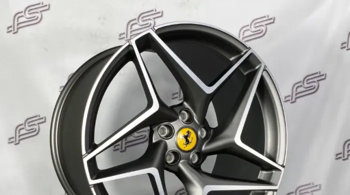 Jogo de Roda Ferrari F8 Grafite 5x114 - 20x9 e 20x11 Offset 35 e 45