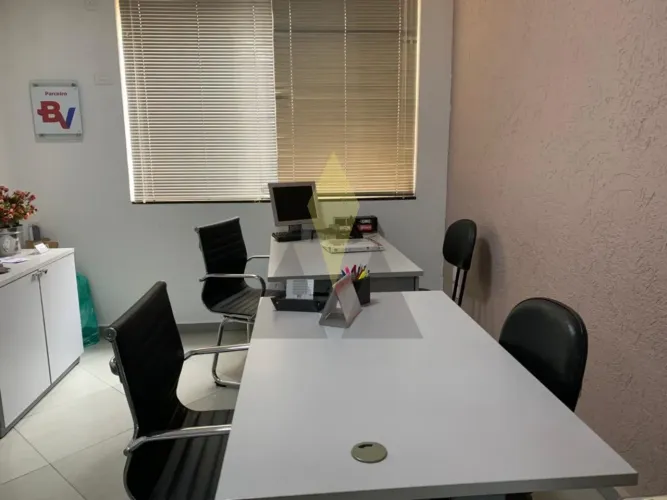 SALA COMERCIAL À VENDA NO CENTRO DE SOROCABA R$110.000,00