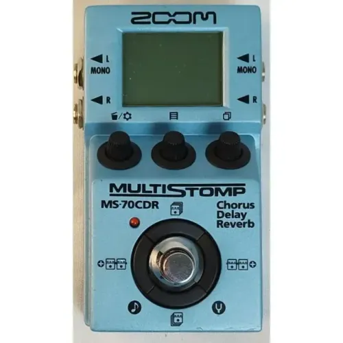 Vendo Zoom MS-70CDR Multistomp, pedal de chorus, delay, reverb e modulações