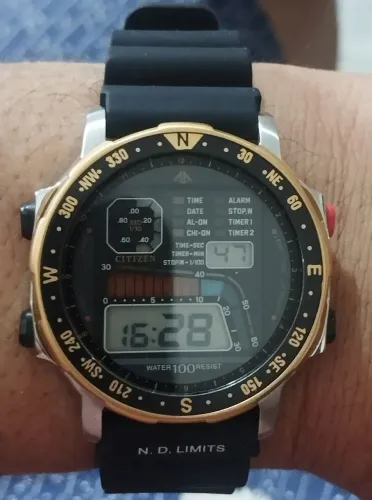 Citizen Wind surf original anos 80 reformado.