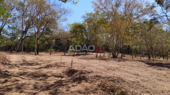 Vende Chácara de 6.501,75m² Bairro Rosa dos Ventos - Aparecida de Goiânia Chácara à Venda,