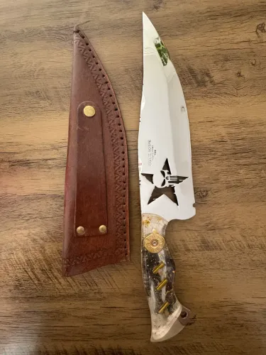 Vende-se faca artesanal modelo Justiceiro