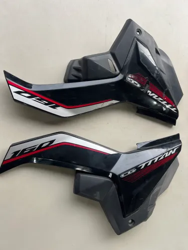 Tampa Lateral Completa Cg Titan 160 2023 Vermelha Original