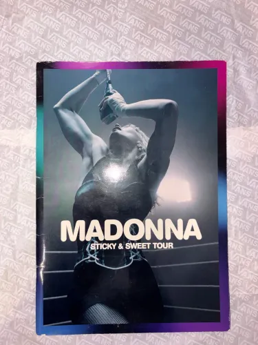 Madonna Sticky & Sweet TourBook 2007