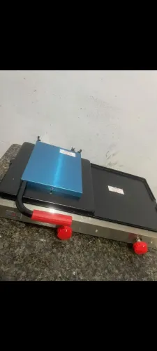 Sanduícheira nova