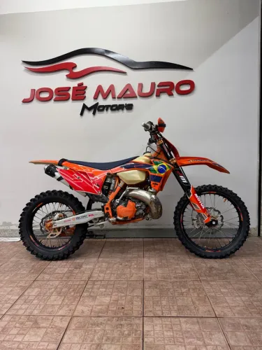 KTM XC 300 2012 - DIFERENCIADA
