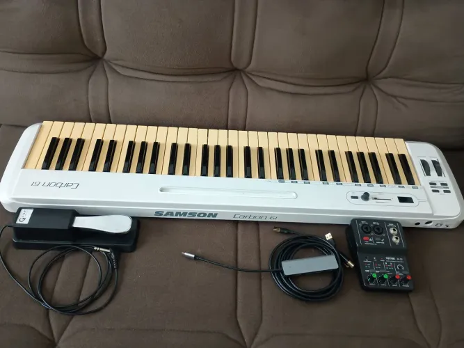 Combo Samsom Carbon 61 controlador