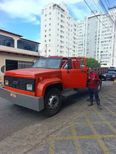 caminhão d 12.000