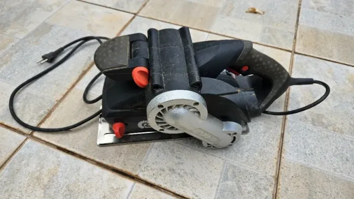 Lixadeira de cinta Skil modelo 7640  220V