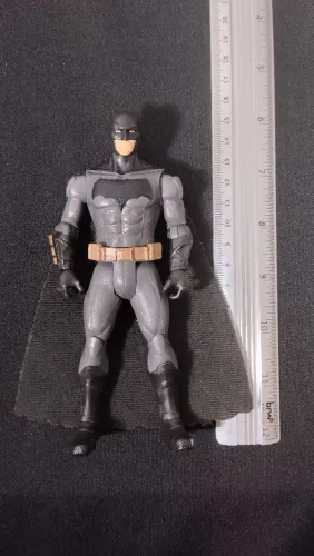 Boneco articulado Batman 15cm