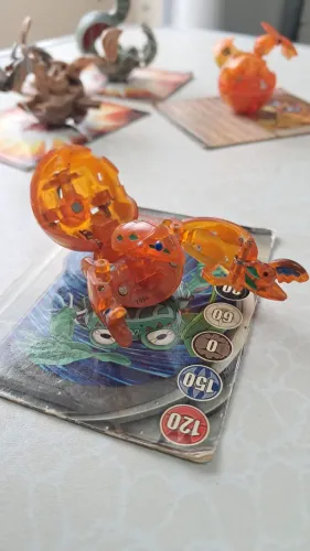 Bakugan Stug Bakusolar especial muito raro Solar Orange