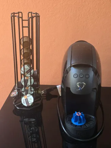 Cafeteira com porta cápsula