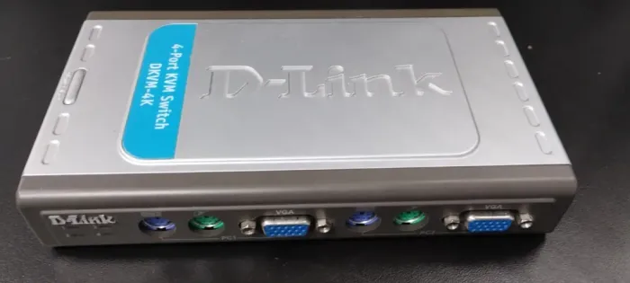 DKVM-4K Chaveador KVM D-Link 4 portas PS2