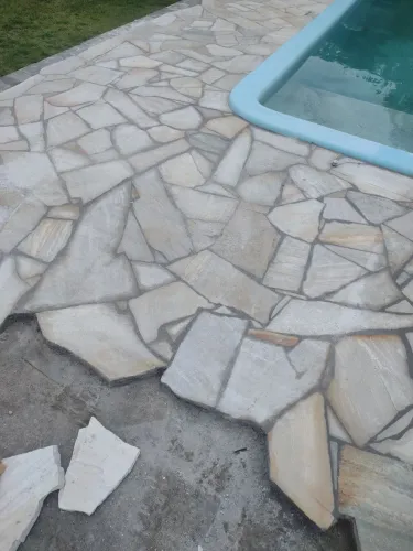 CACO São Tomé revestimento piso ou parede.Tudo em rústico de pedrapra área de lazer 