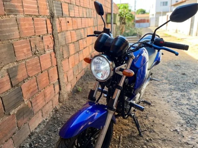 Fazer 250 Azul
