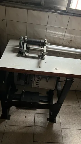 Máquina de Costura Rainha Funcionando Perfeitamente