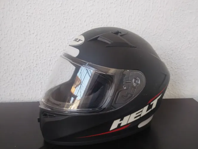 Capacete helt