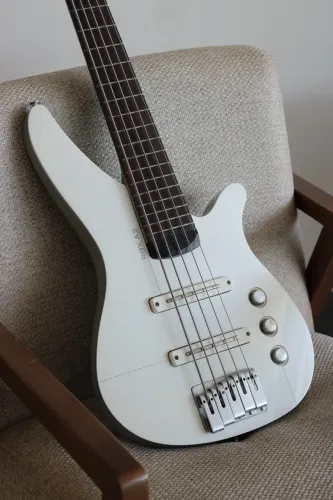 Baixo Yamaha RBX A2 5c 