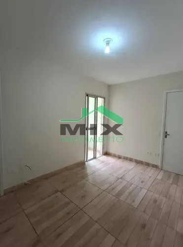 Apartamento Reformado com Sacada, Vaga para Visitantes e Portaria 24 Horas no Taboão