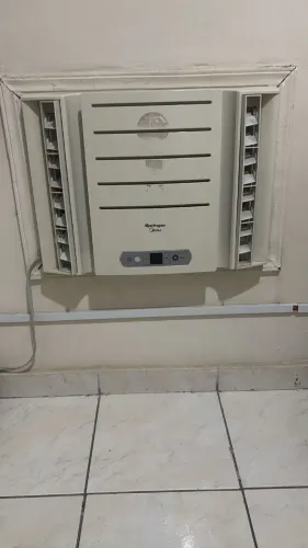Ar Condicionado Janela Springer Midea 7500 BTUs Eletrônico 127V